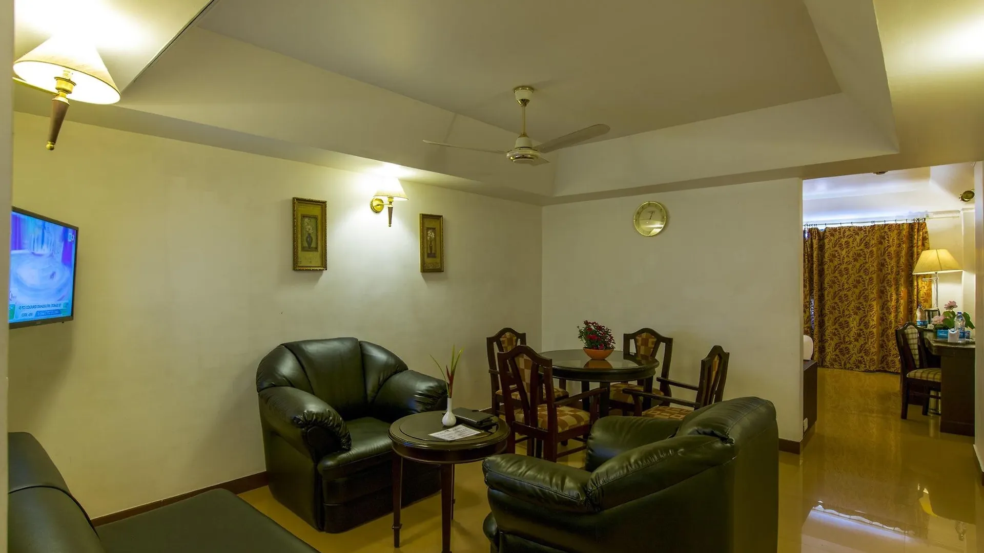 Golf View Hotels & Suites Nedumbassery 4*,