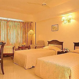 Golf View Hotels & Suites Nedumbassery