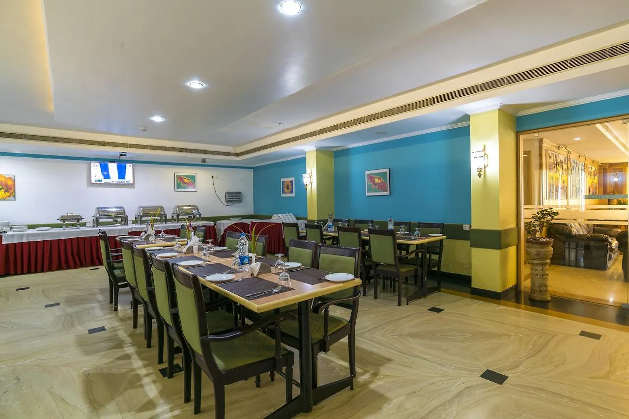 Golf View Hotels & Suites Nedumbassery