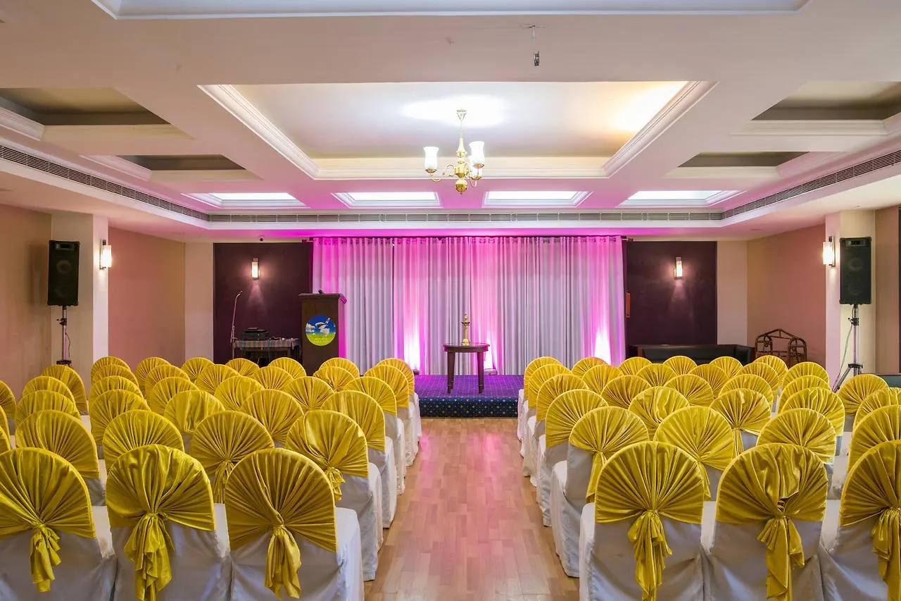 Golf View Hotels & Suites Nedumbassery