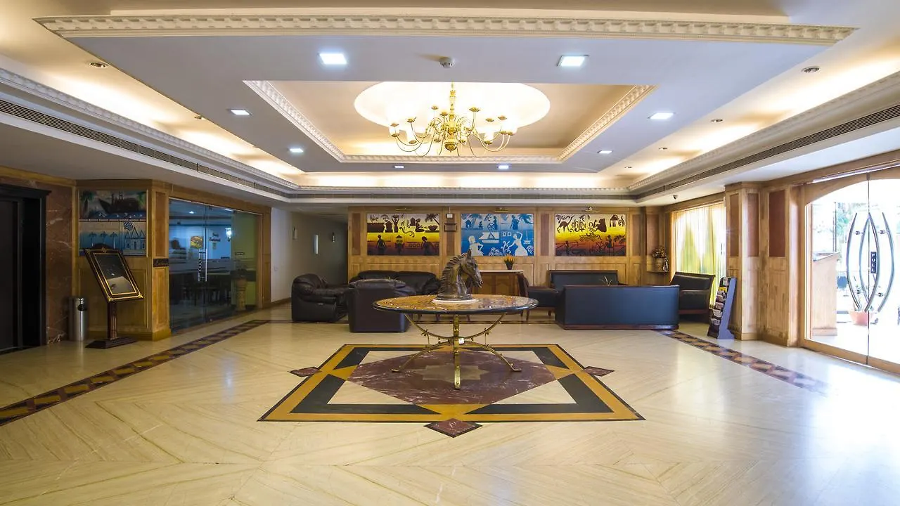 ****  Golf View Hotels & Suites Nedumbassery India